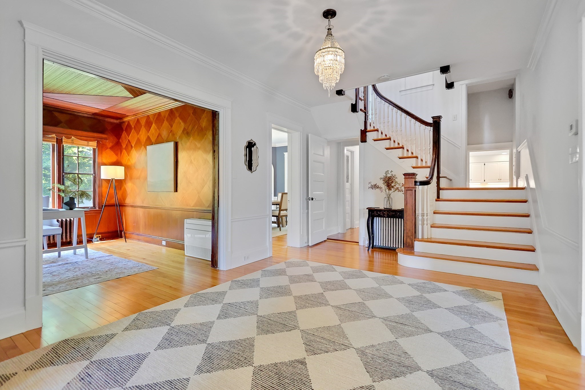 84 Lakeview Avenue, Haverhill, MA 01830