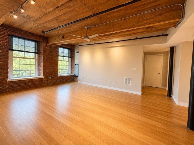 130 John St Unit G44, Lowell, MA 01852