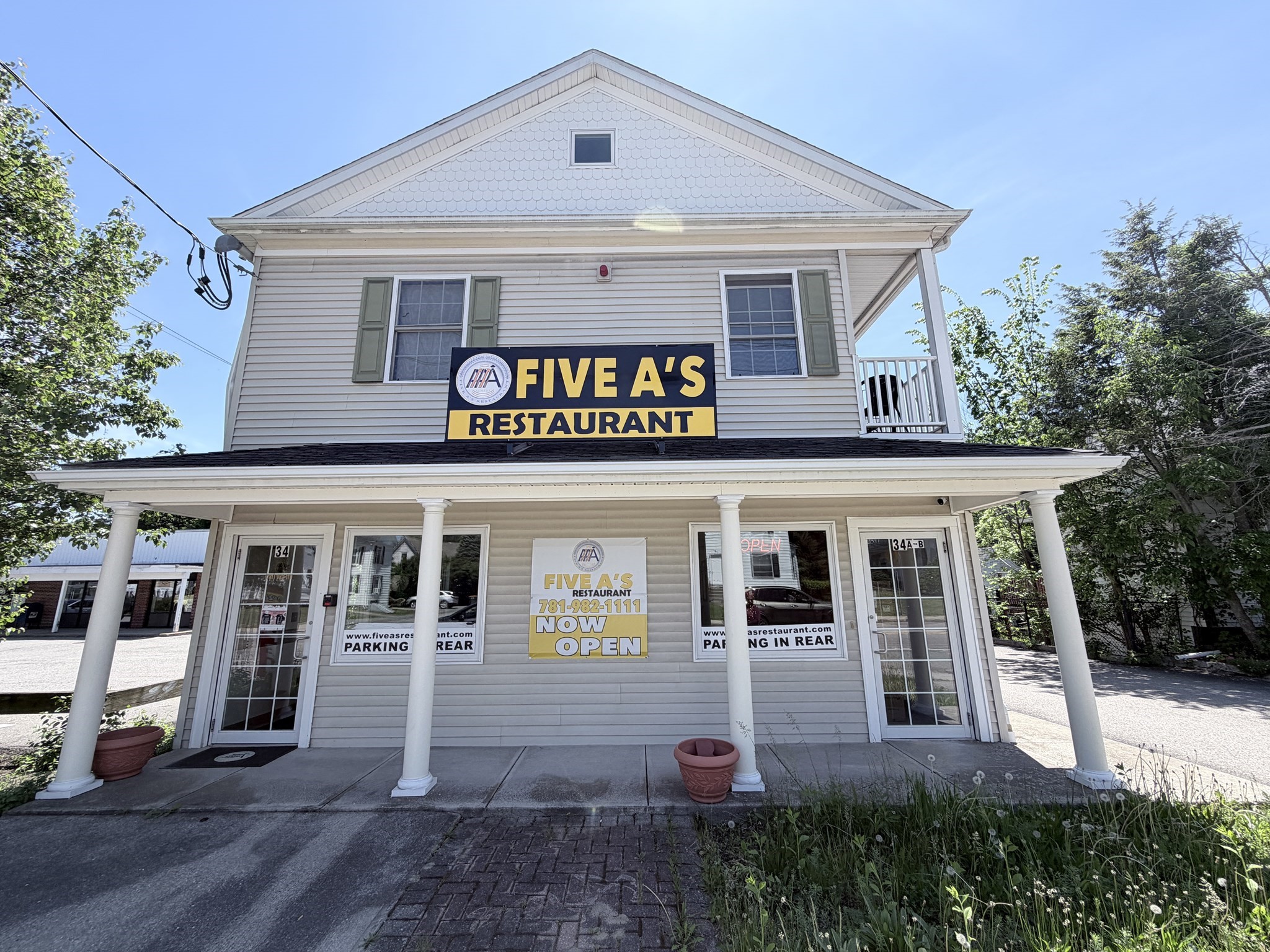34 Brockton Ave, Abington, MA 02351