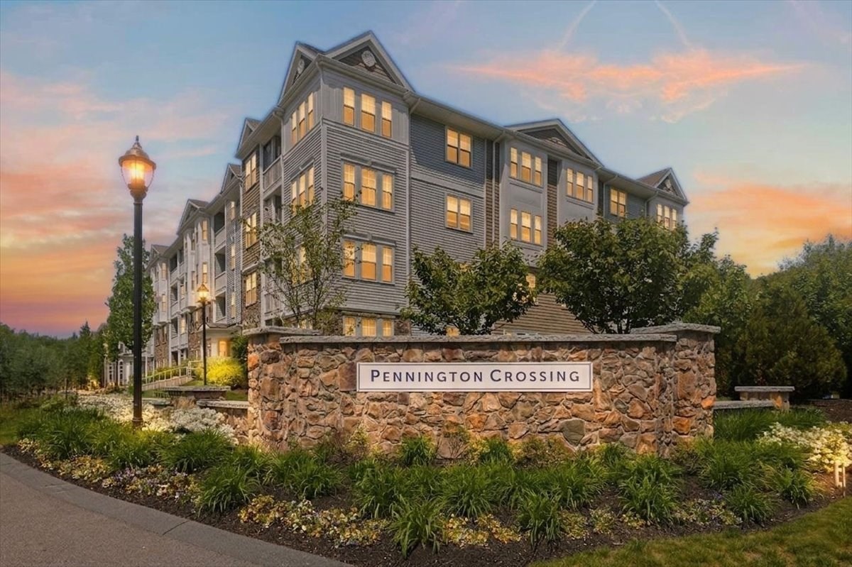 2301 Pennington Dr Unit 2301, Walpole, MA 02081