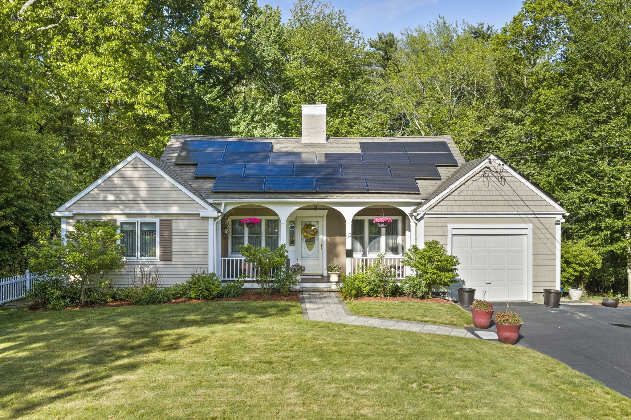113 Colonel Hunt Dr, Abington, MA 02351