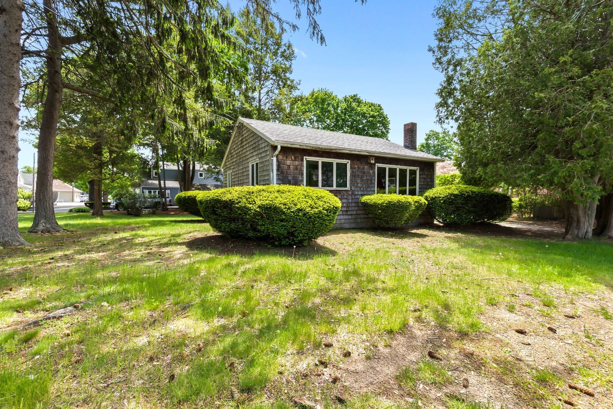 71 Union St, Hamilton, MA 01982