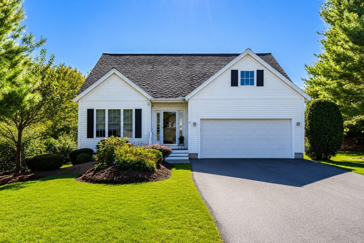 37 Augusta Way Unit 37, Chelmsford, MA 01863