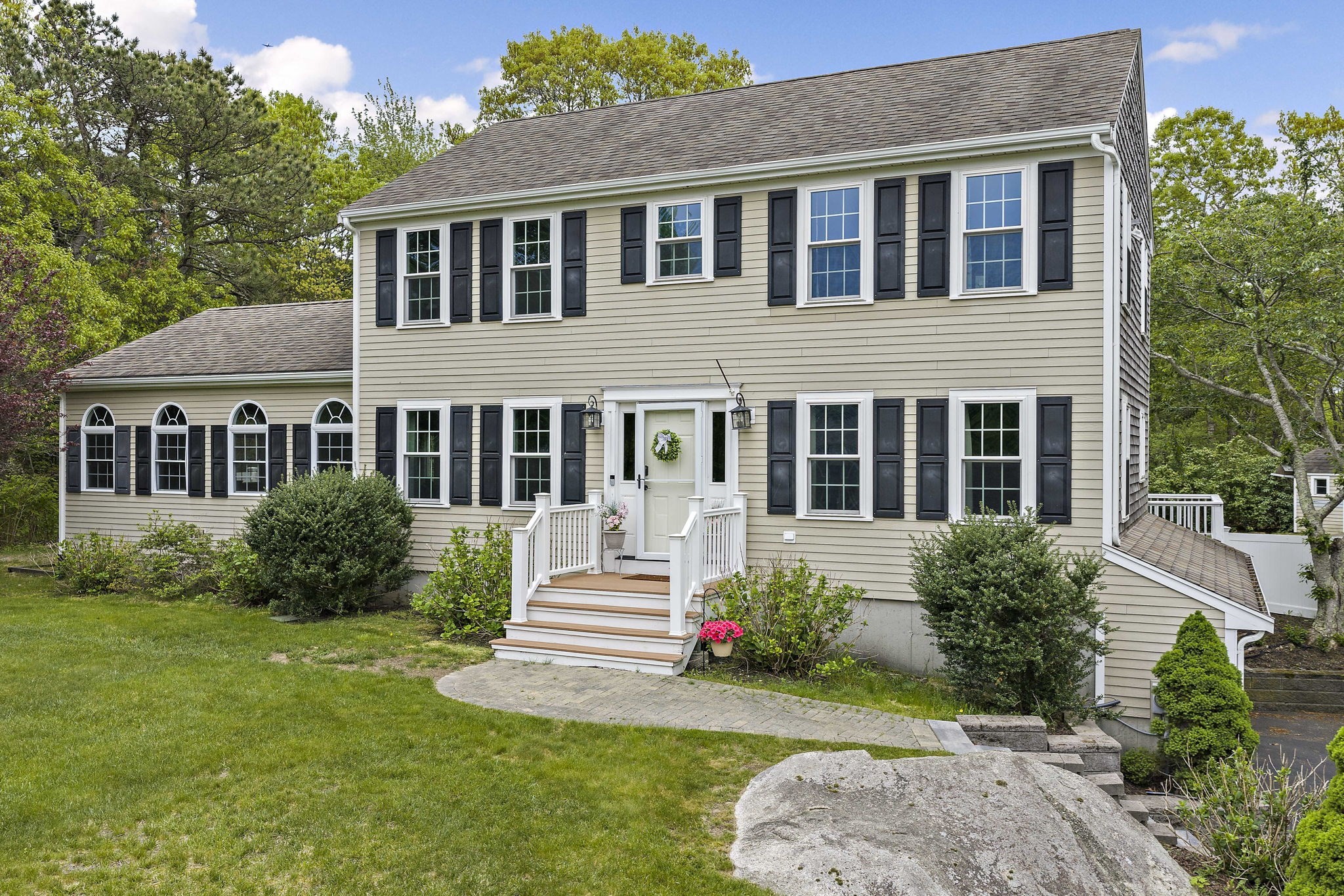 101 Barnfield Dr, Plymouth, MA 02360