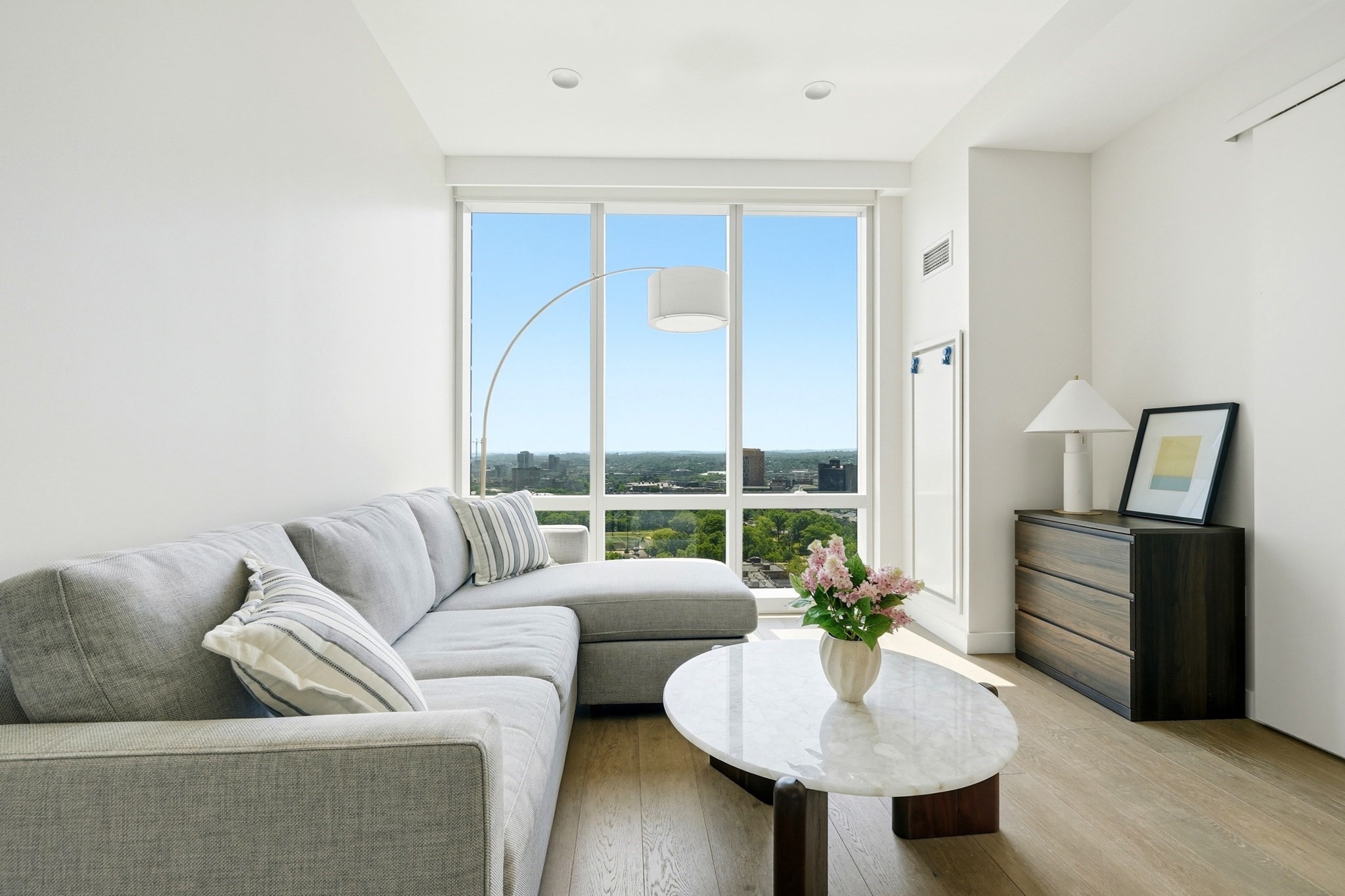 188 Brookline Ave Unit 24F, Fenway, Boston, MA 02215