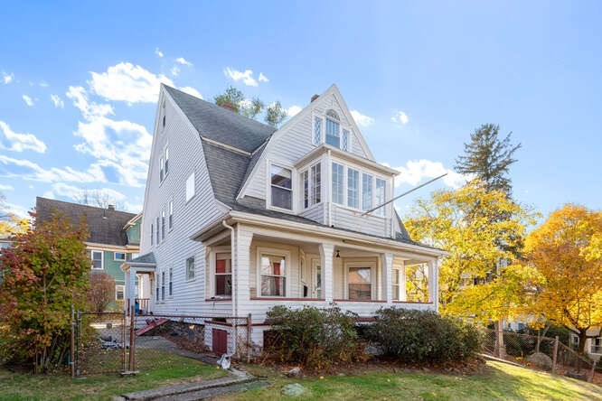4 West Street, Arlington, MA 02476