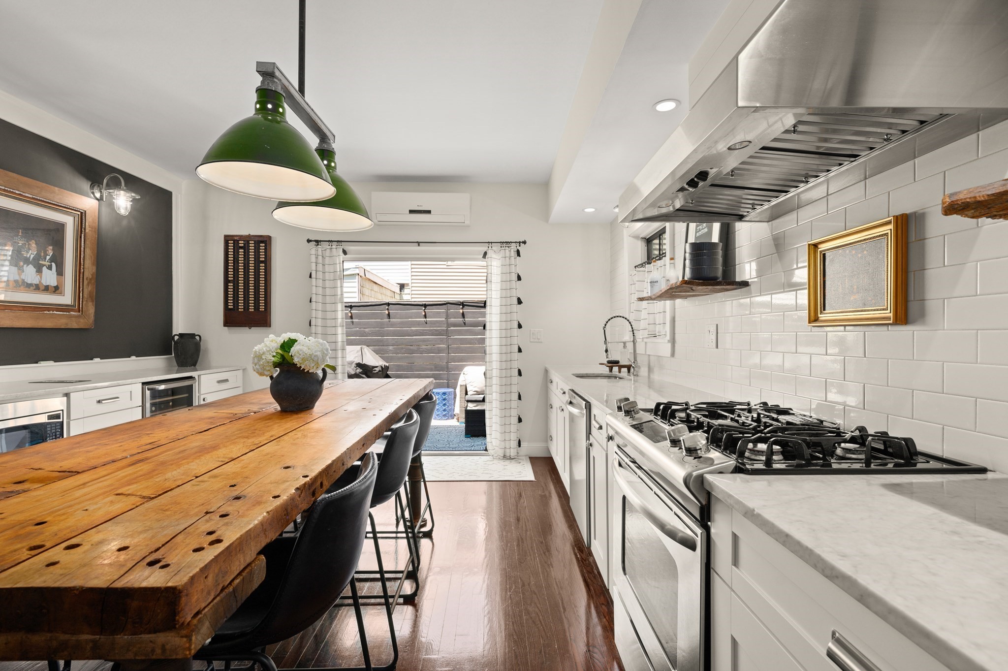 14 F St, South Boston, Boston, MA 02127