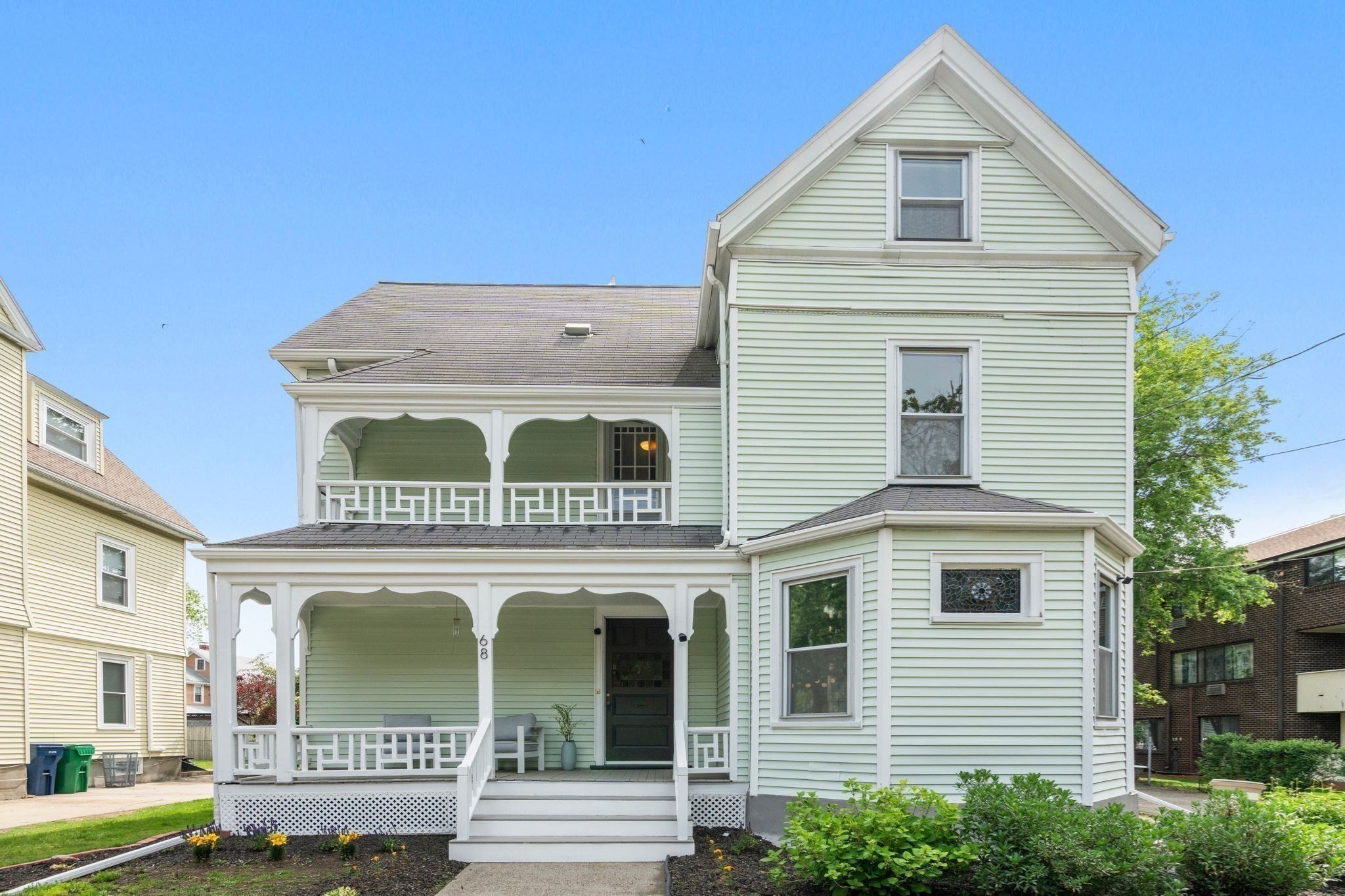 68 Brooks Ave, Newton, MA 02460