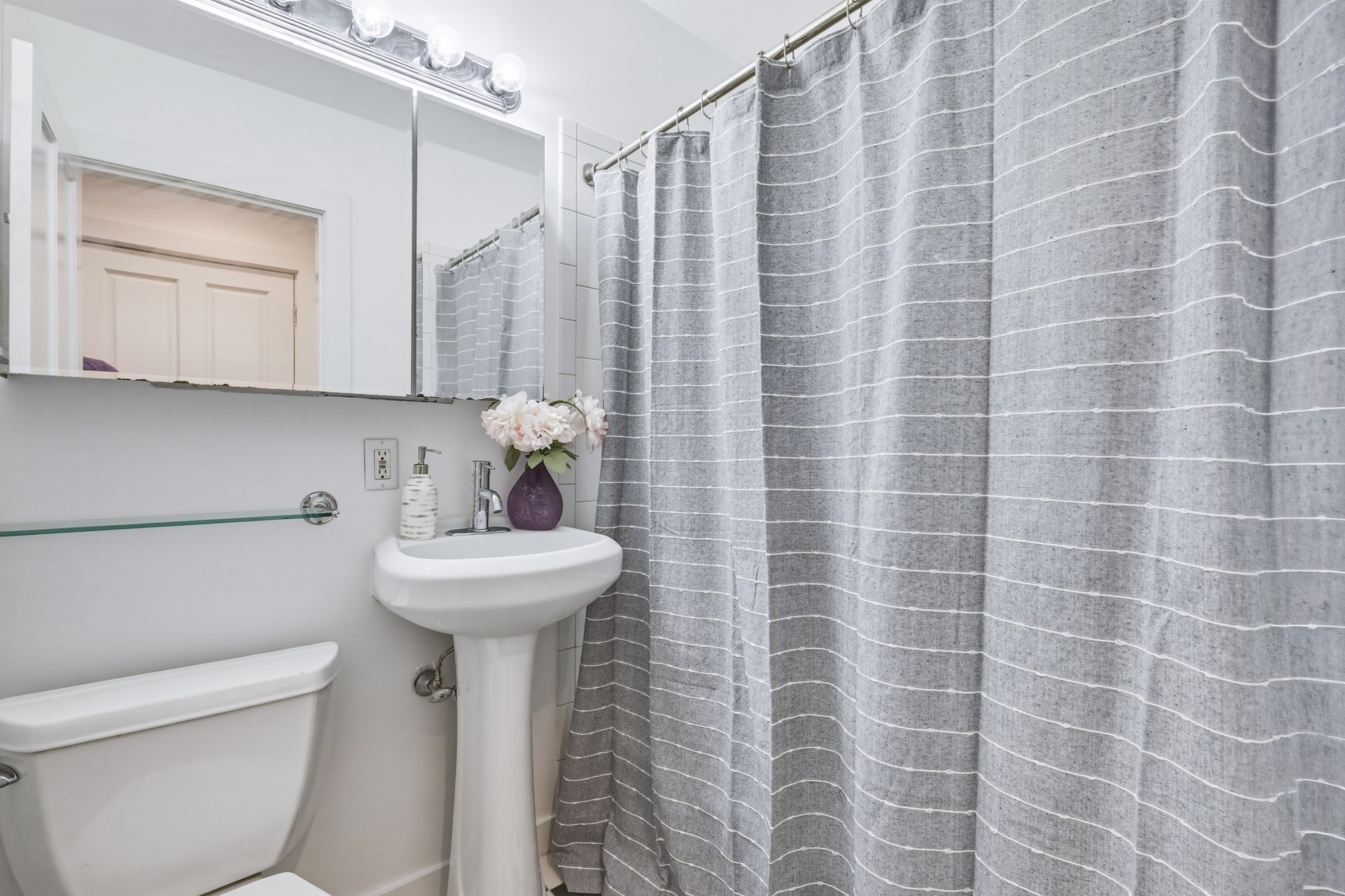 12 Isabella Unit 2, Bay Village, Boston, MA 02116 - Image 11