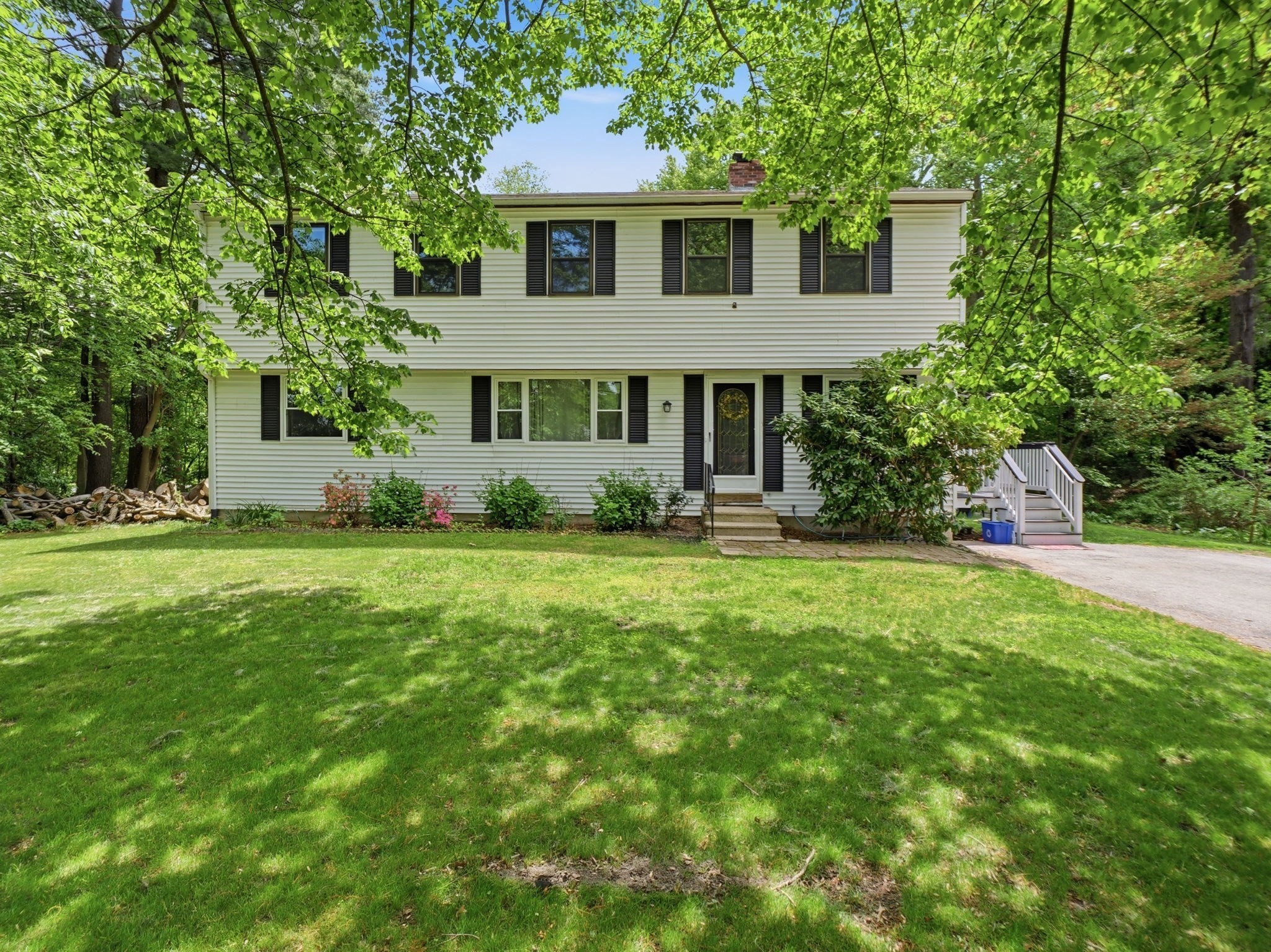 20 W Clifton St, Haverhill, MA 01832