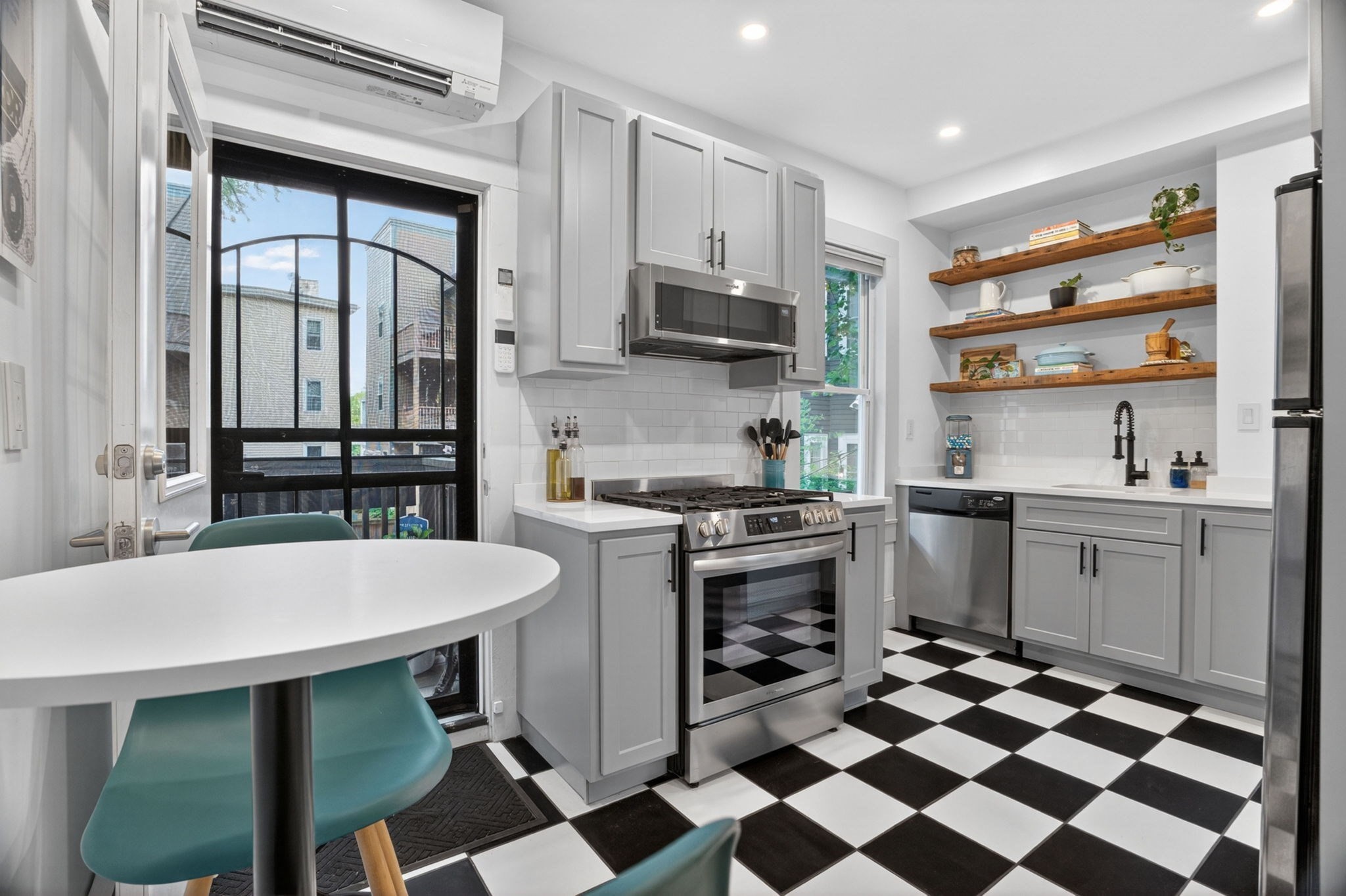 72 Mozart St Unit 1, Jamaica Plain, Boston, MA 02130