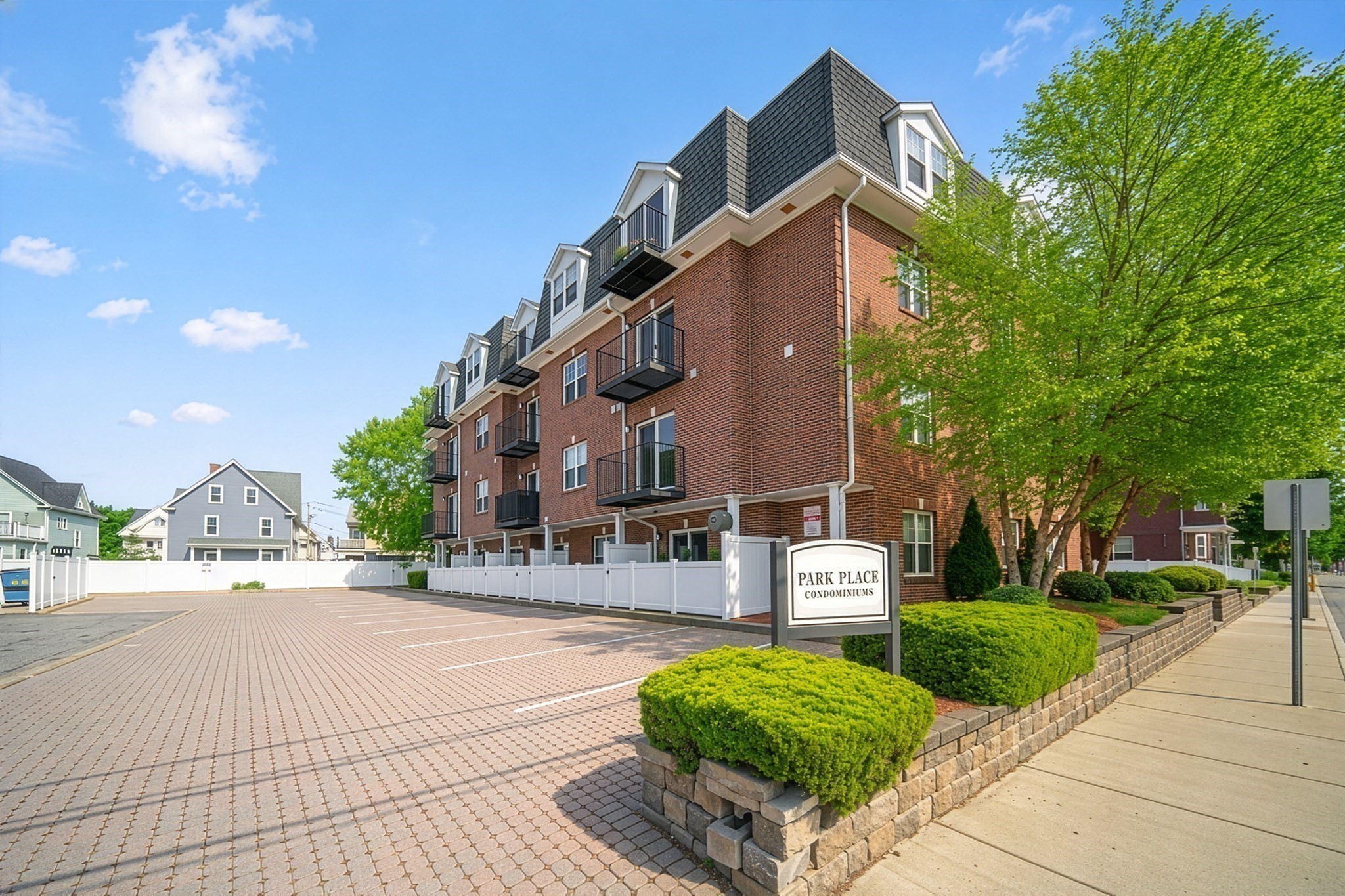 179 Park St Unit 403, Medford, MA 02155
