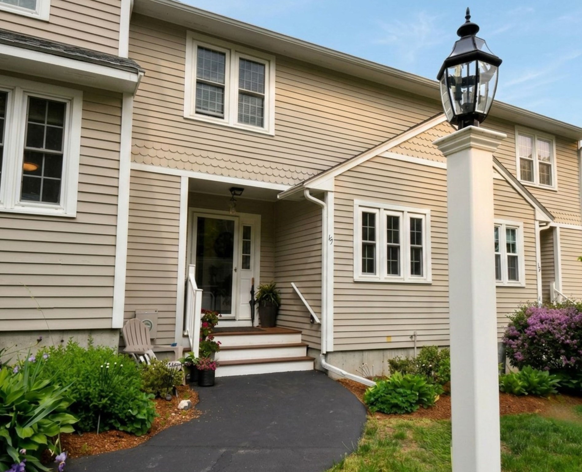 117 Laurelwood Dr Unit 117, Hopedale, MA 01747
