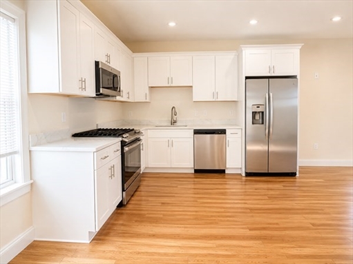 14 Humboldt Place, Apt 1