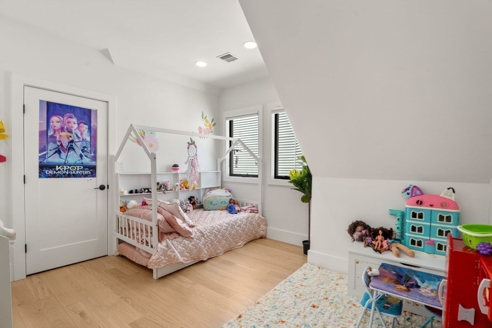 23 Jaques St, Somerville, MA Image 32