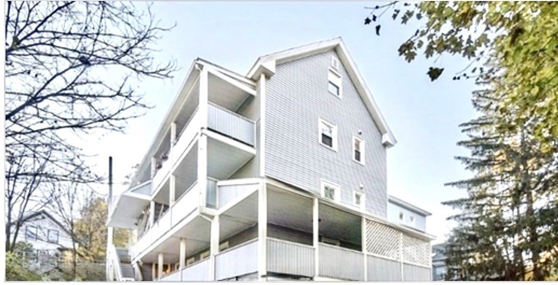 35 Maple Street, Fitchburg, MA 01420