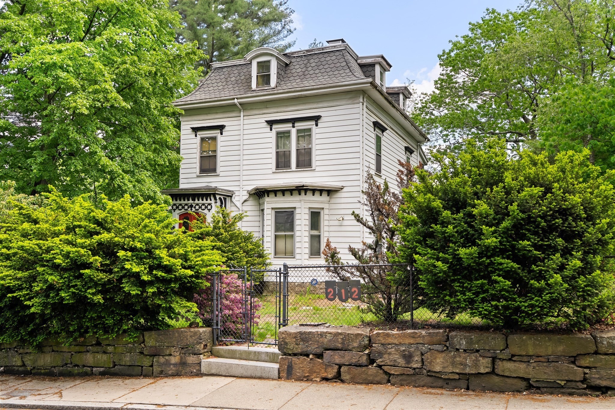 212 Chestnut Ave, Jamaica Plain, Boston, MA 02130