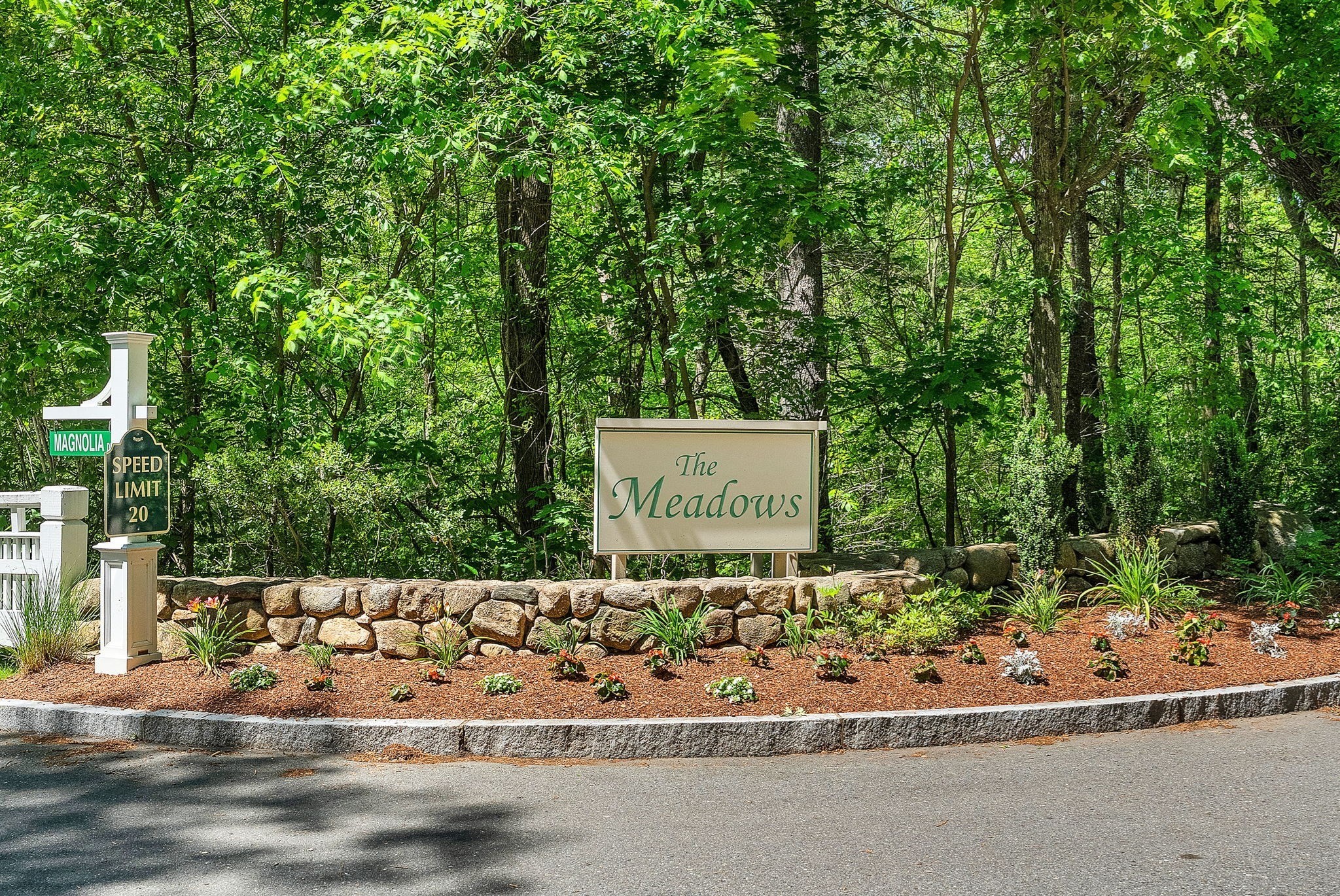 202 Dahlia Dr Unit 202, Wayland, MA 01778