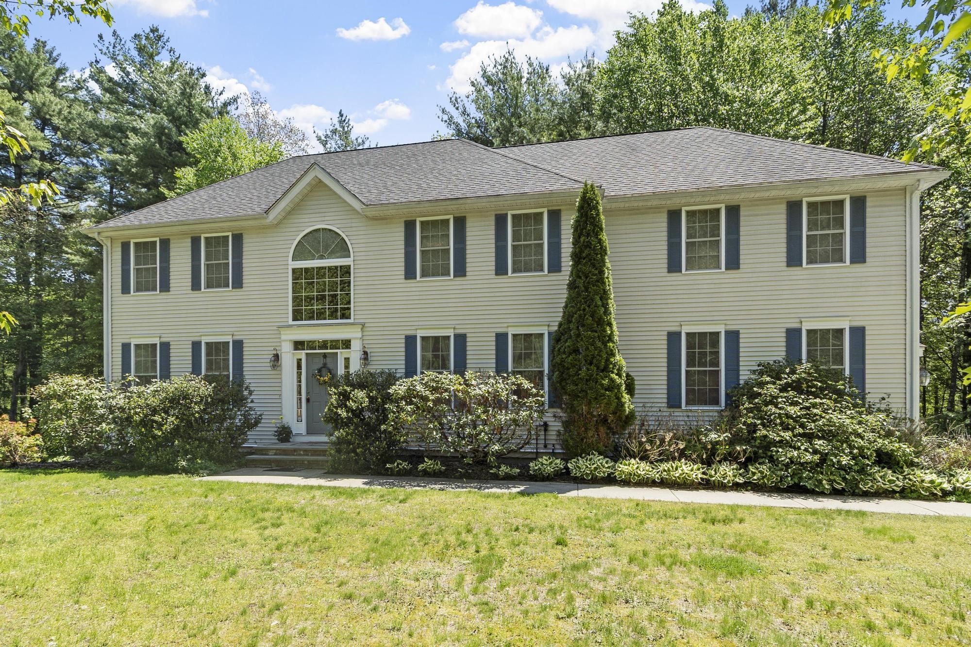 4 Forest Street, Georgetown, MA 01833