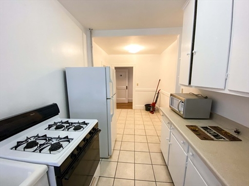 15 Parkman ST, Apt 1B
