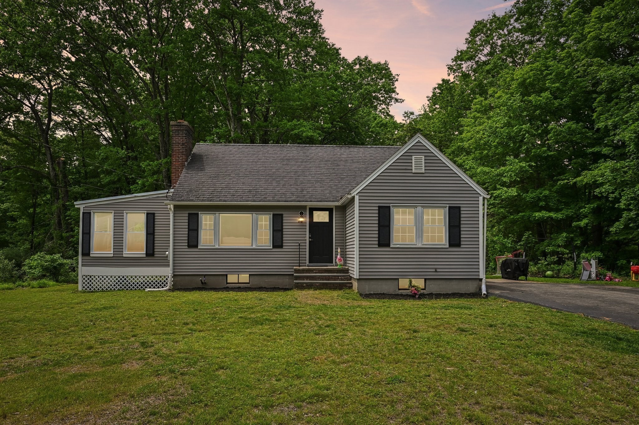 18 Carleton Rd, Leicester, MA 01542 - Image 2