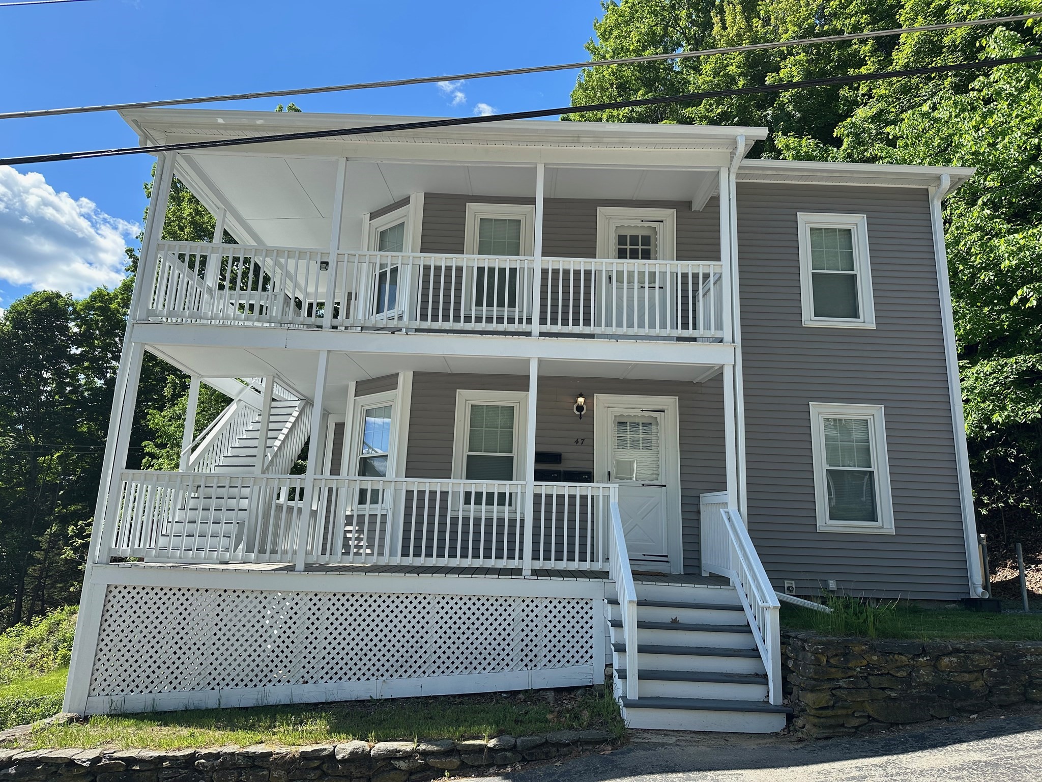 47 Mayland St, Fitchburg, MA 01420