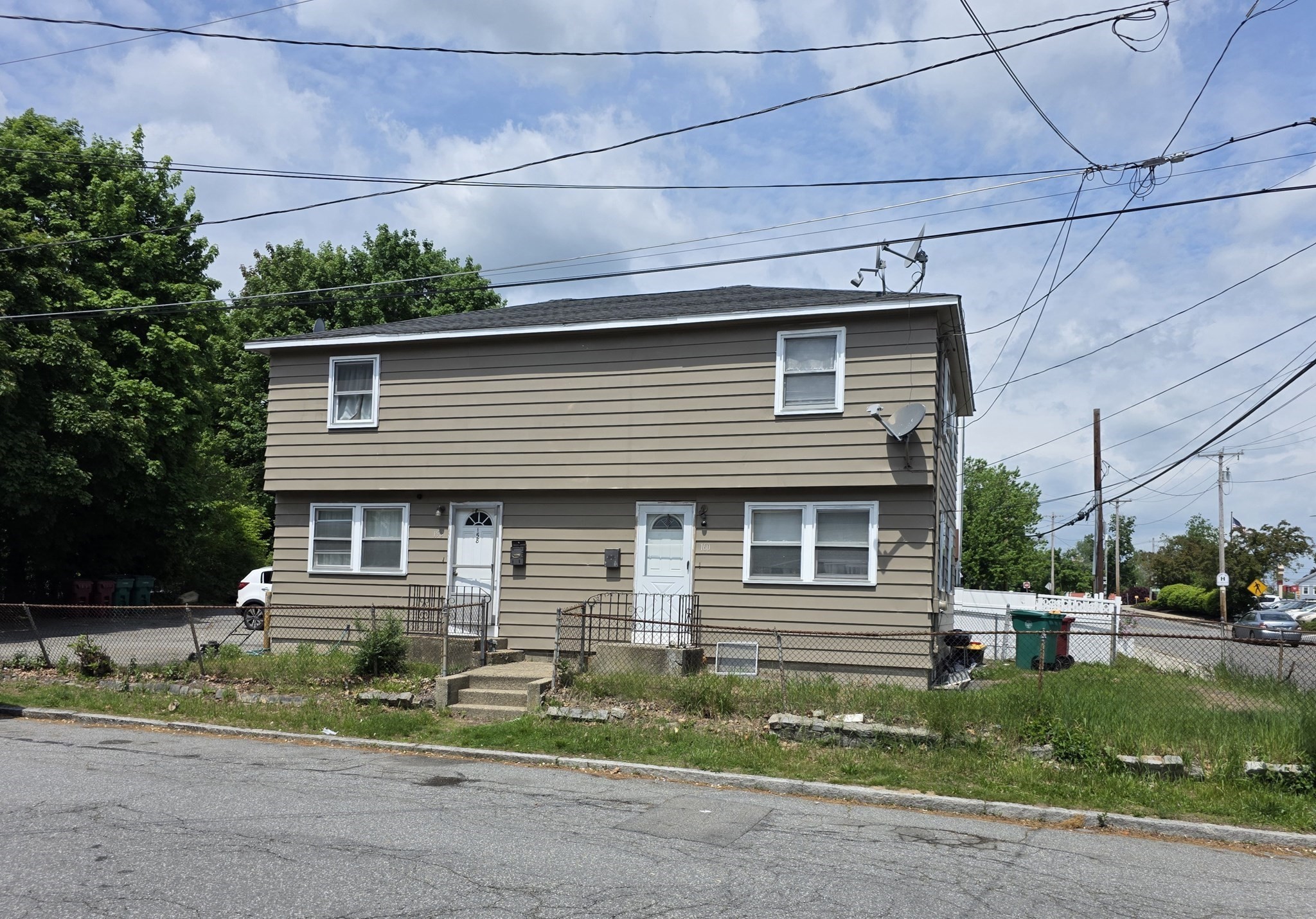 160 Orleans St., Lowell, MA 01580