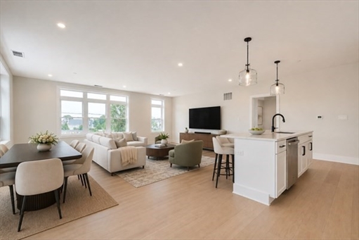 62 Foundry St, Apt 315