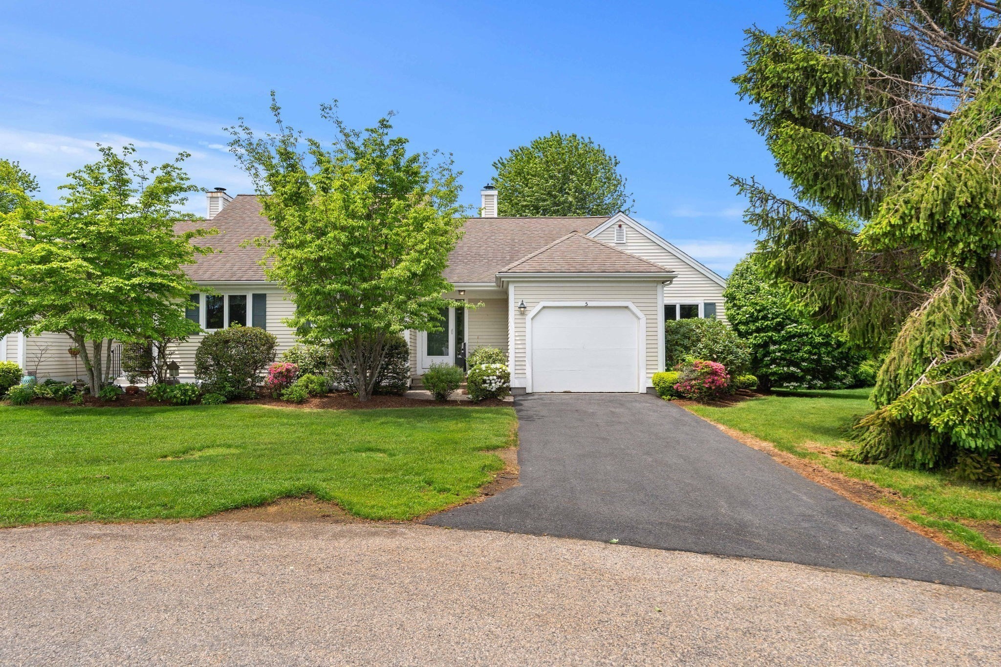 5 Woods Ed Unit 5, Mashpee, MA 02649