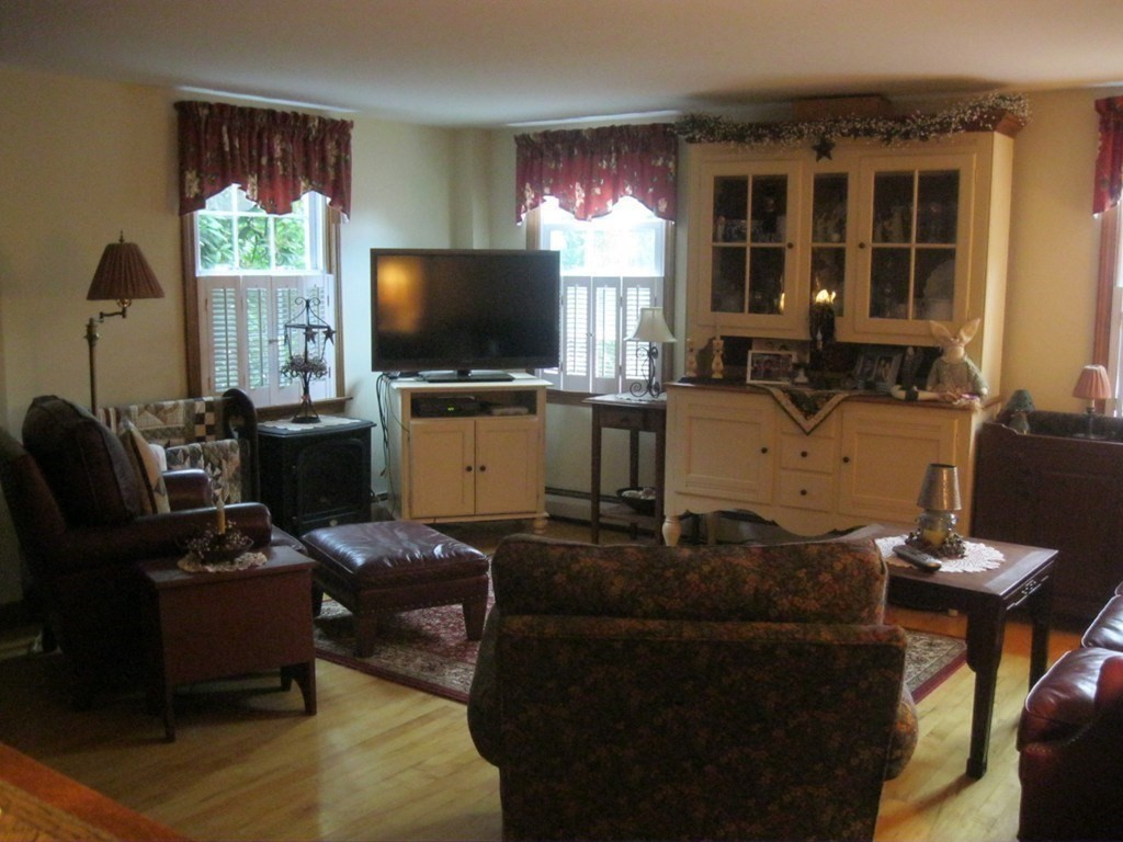 8 Pleasant Street, Leicester, MA 01524 - Image 19