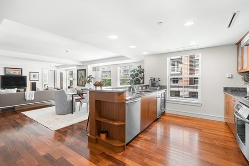 4 Battery Wharf, Apt 4302