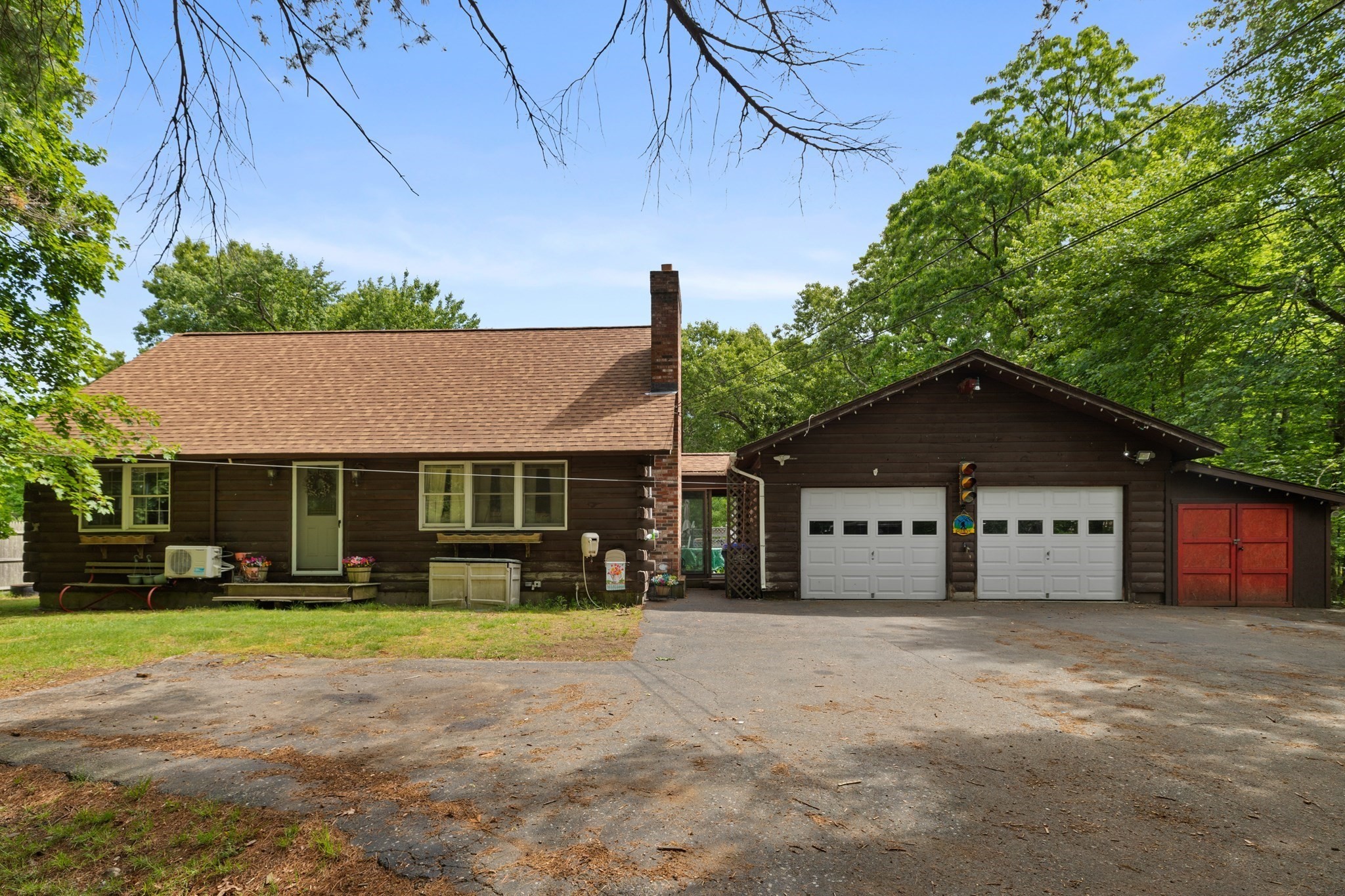 4 Fletcher St, Plainville, MA 02762