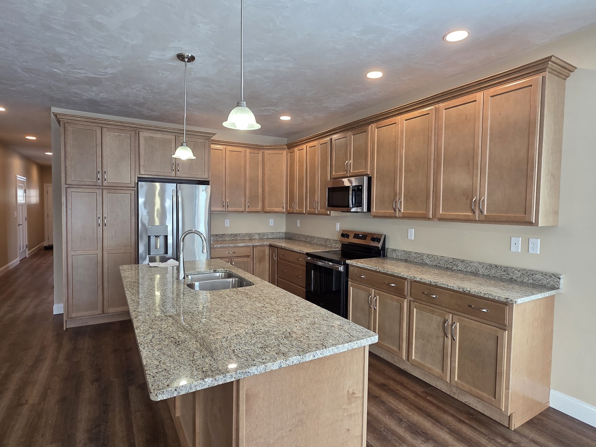 208 Integrity Drive Unit 85, Rutland, MA 01543