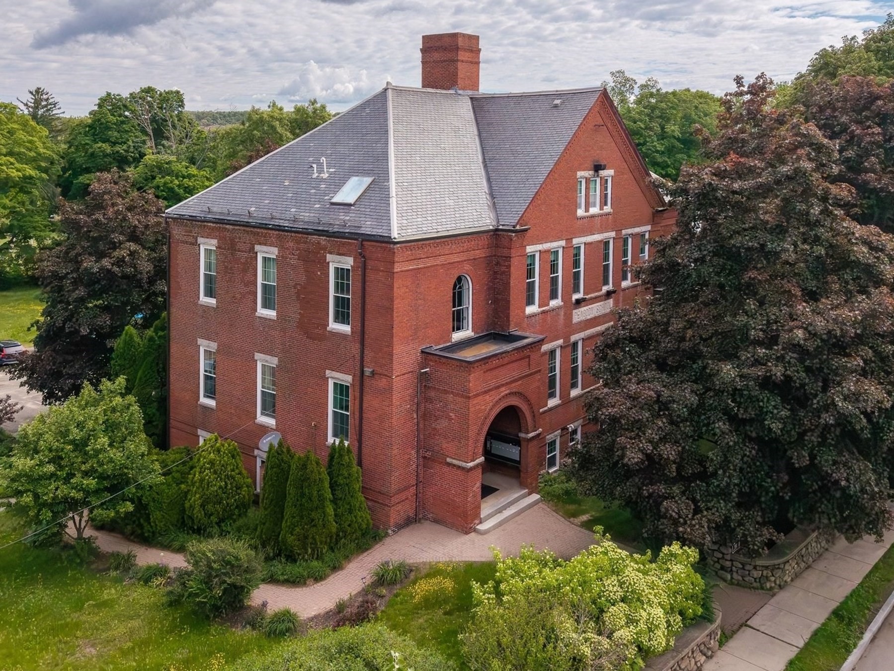 160 Salem Street Unit 201, Haverhill, MA 01835