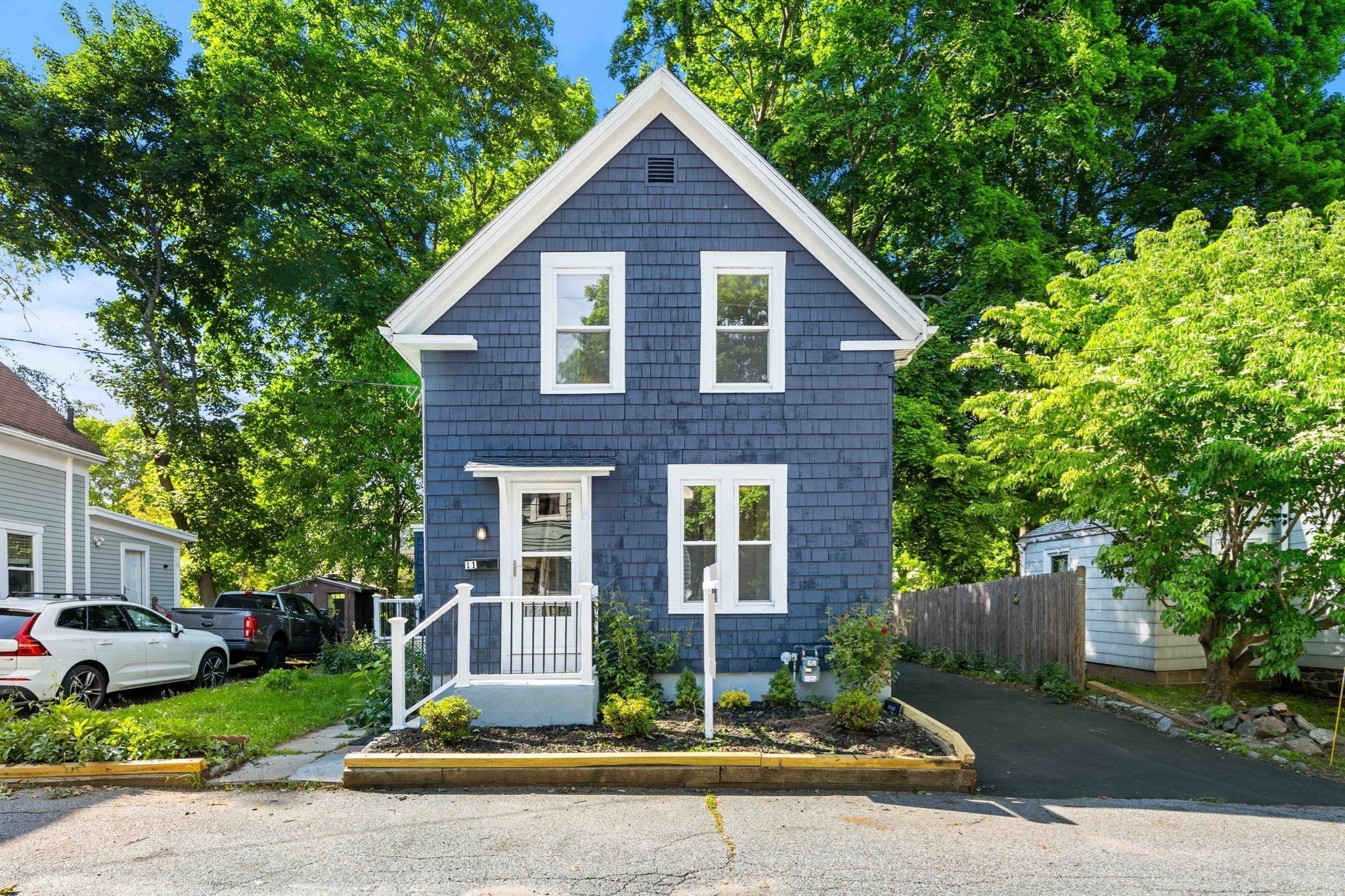 11 Central, Merrimac, MA 01860