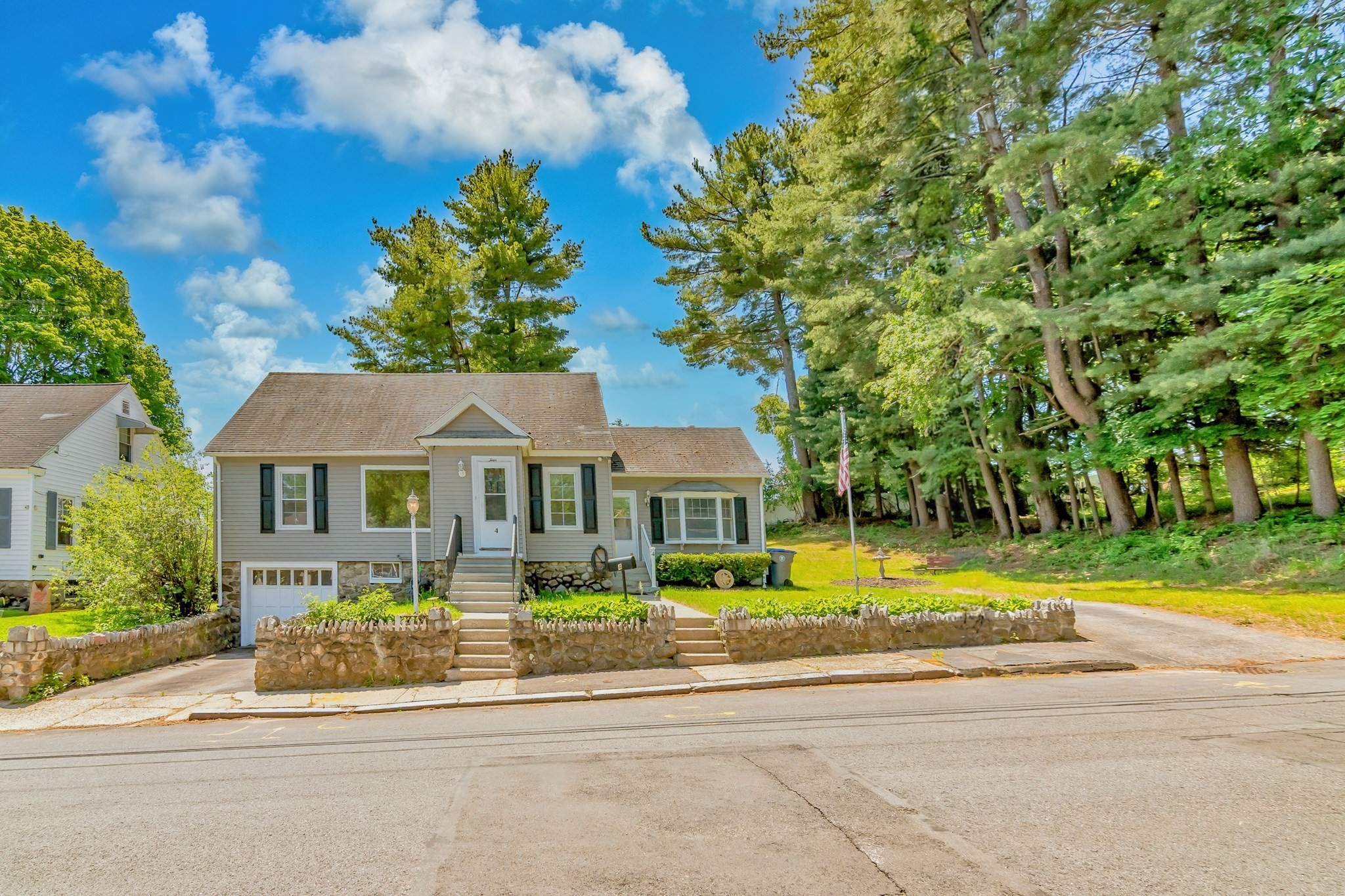 4 Capitol Street, Methuen, MA 01844