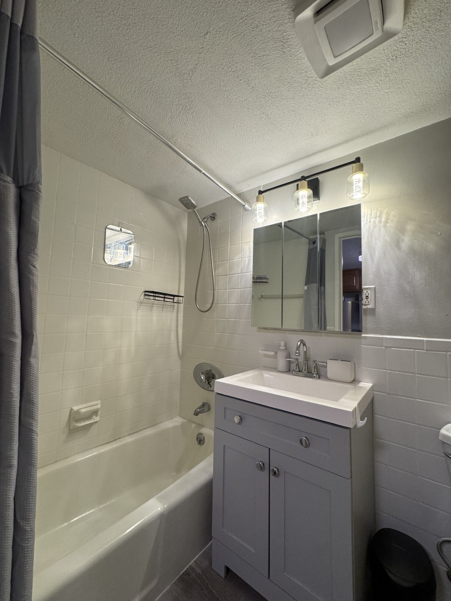 585 Revere Beach Pkwy Unit 403, Revere, MA 02151 - Image 18
