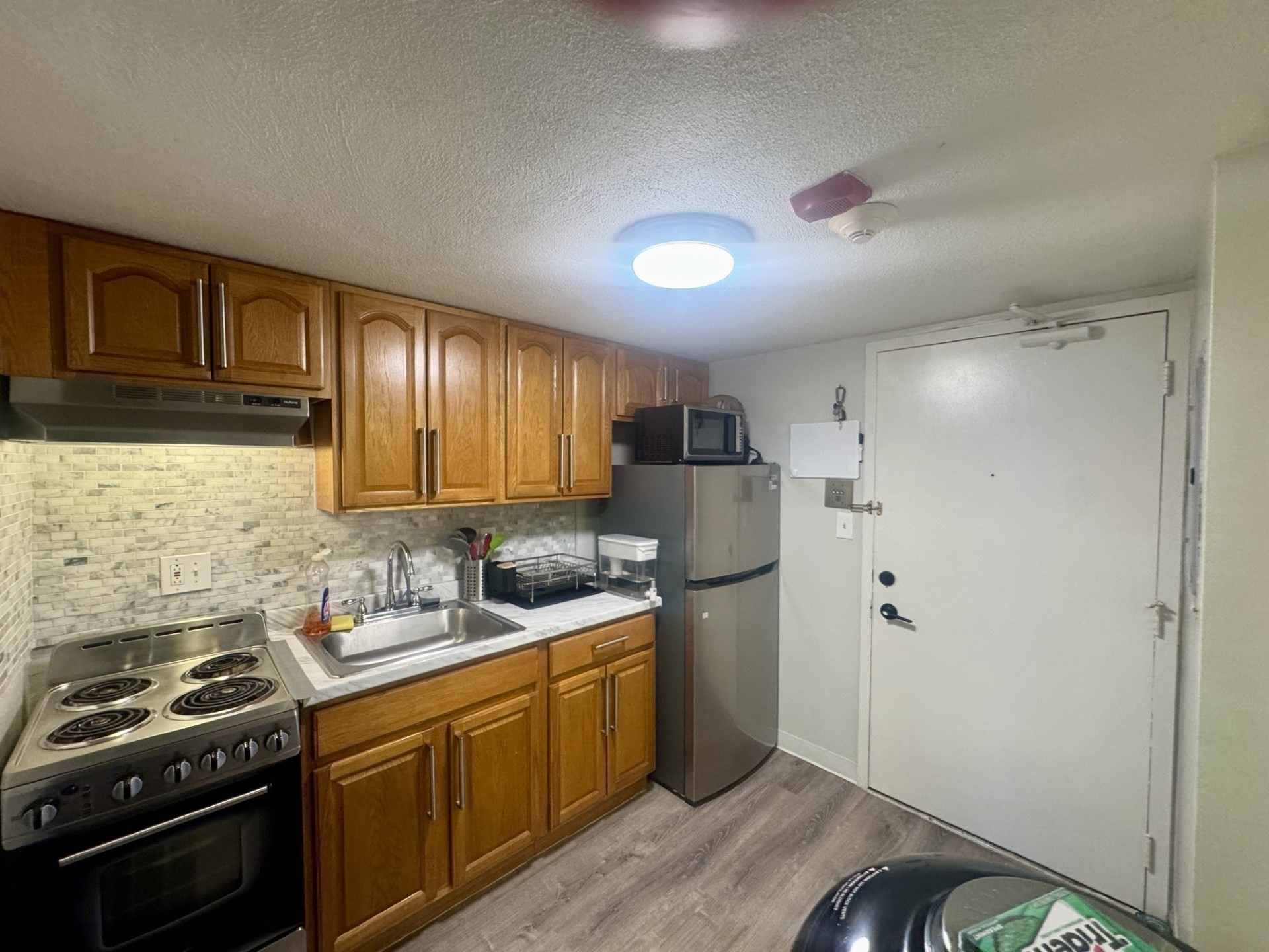 585 Revere Beach Pkwy Unit 403, Revere, MA 02151 - Image 9