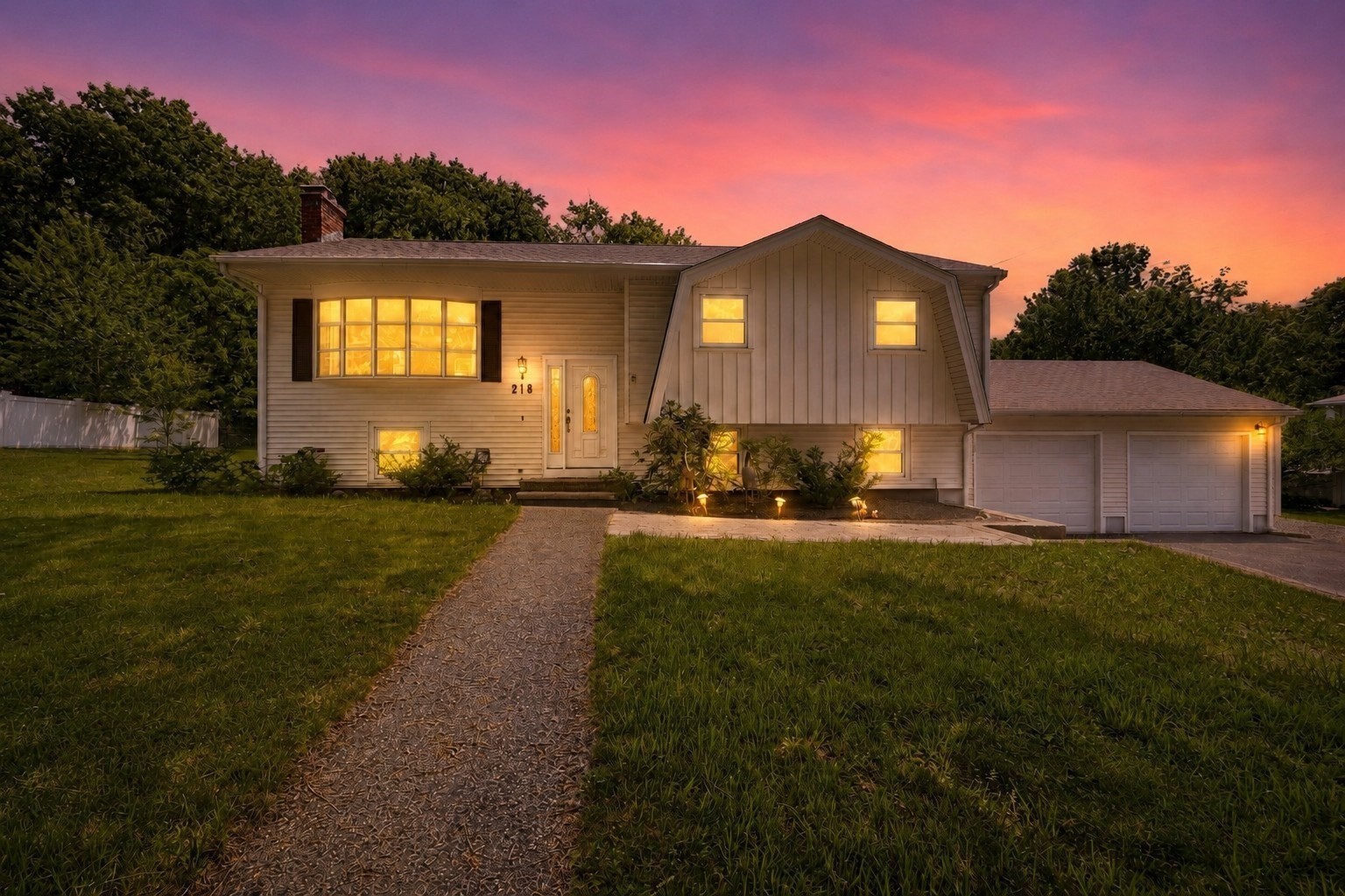 218 Blackstone St, Bellingham, MA 02019