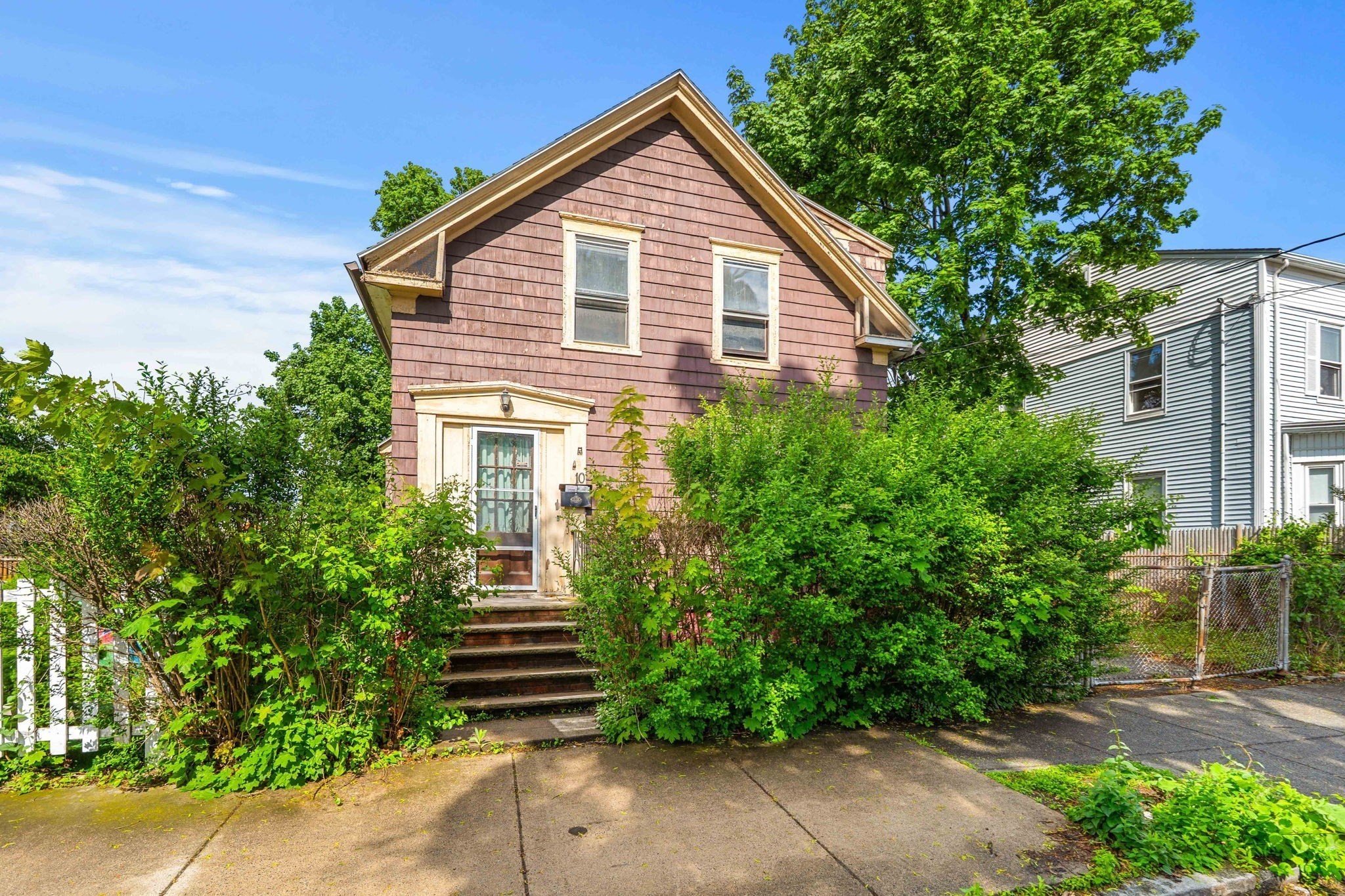 10 Pinkham Street, Lynn, MA 01902