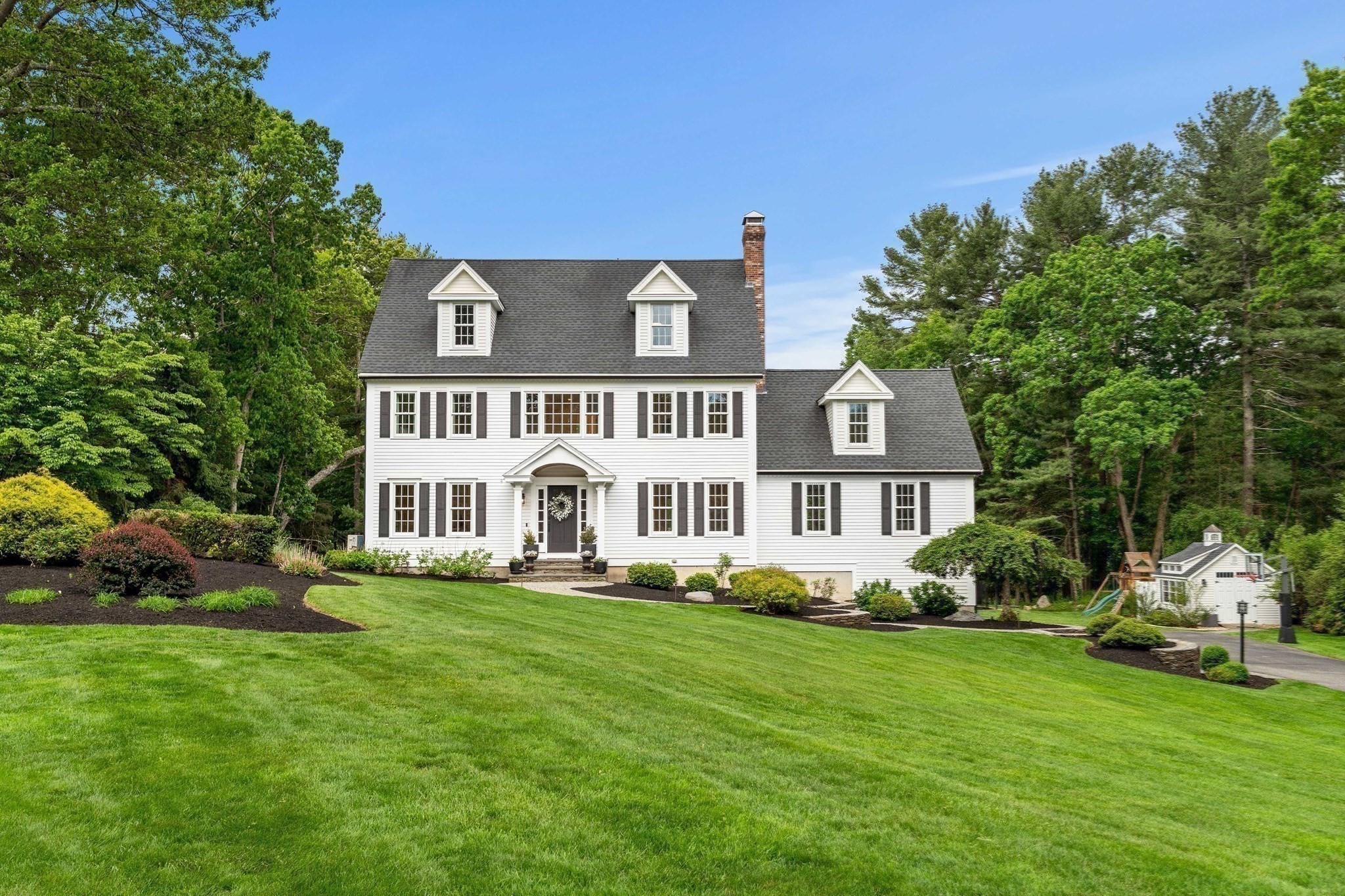 2 Equestrian Dr, North Reading, MA 01864