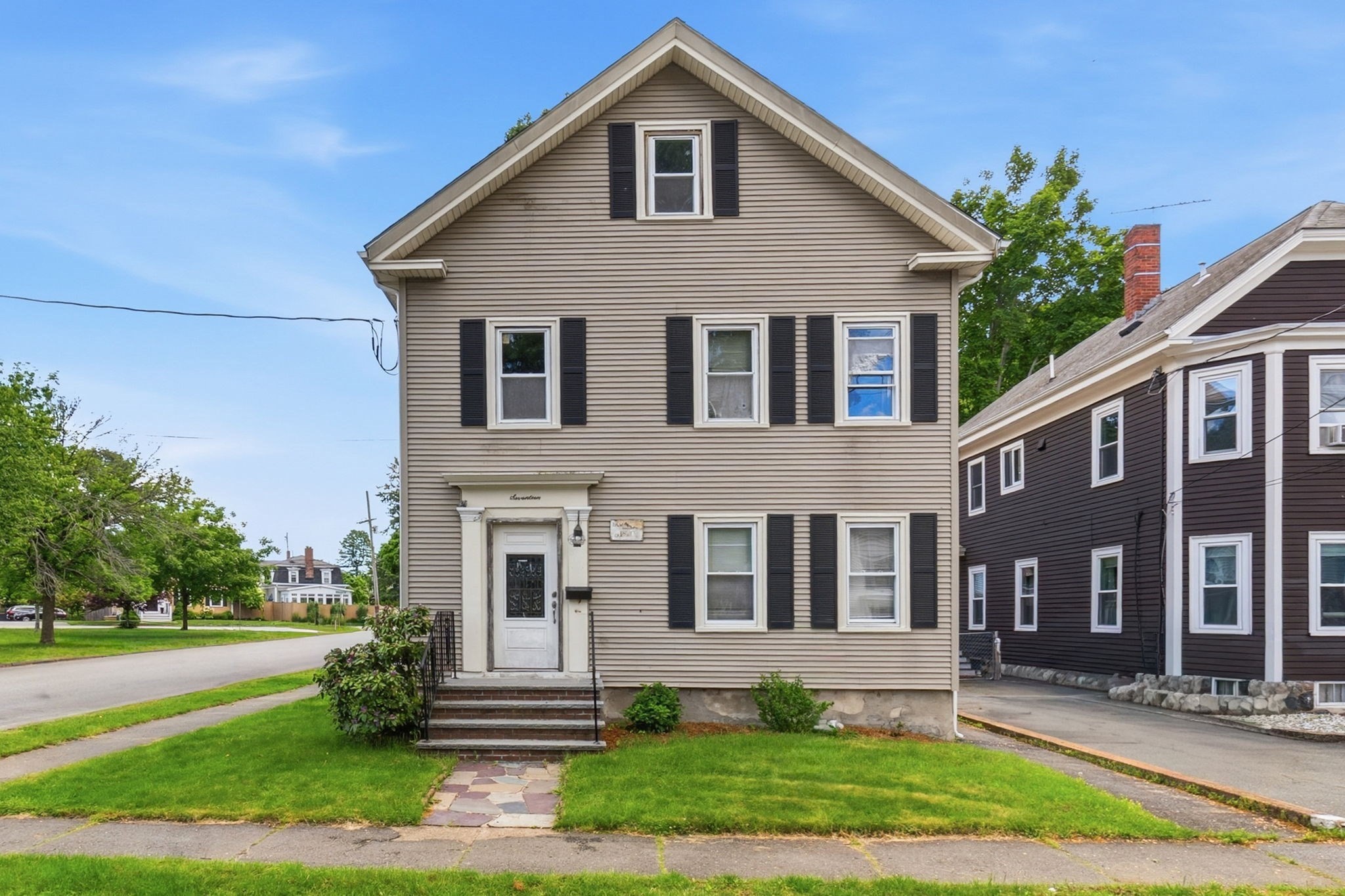 17 Charles St, Danvers, MA 01923