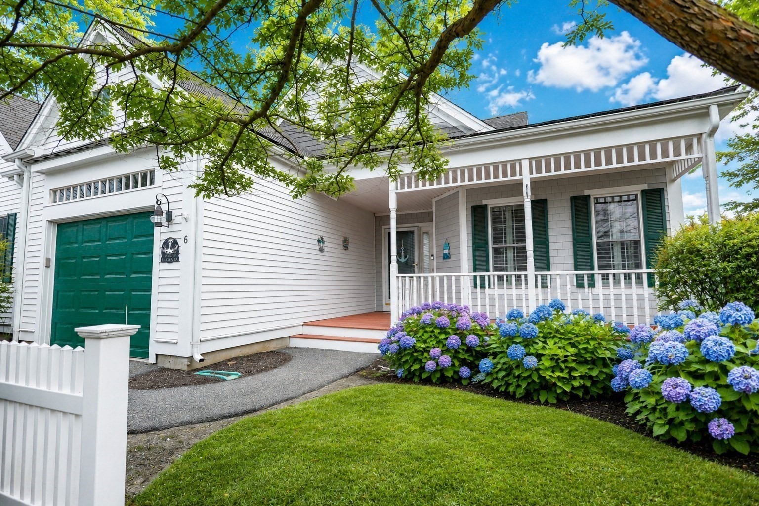 6 Berrywood Ct Unit 6, Bourne, MA 02532