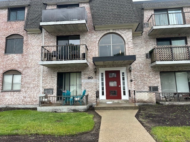 90 High St Unit 309, Dedham, MA 02026