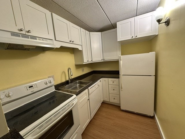90 High St Unit 309, Dedham, MA 02026 - Image 2