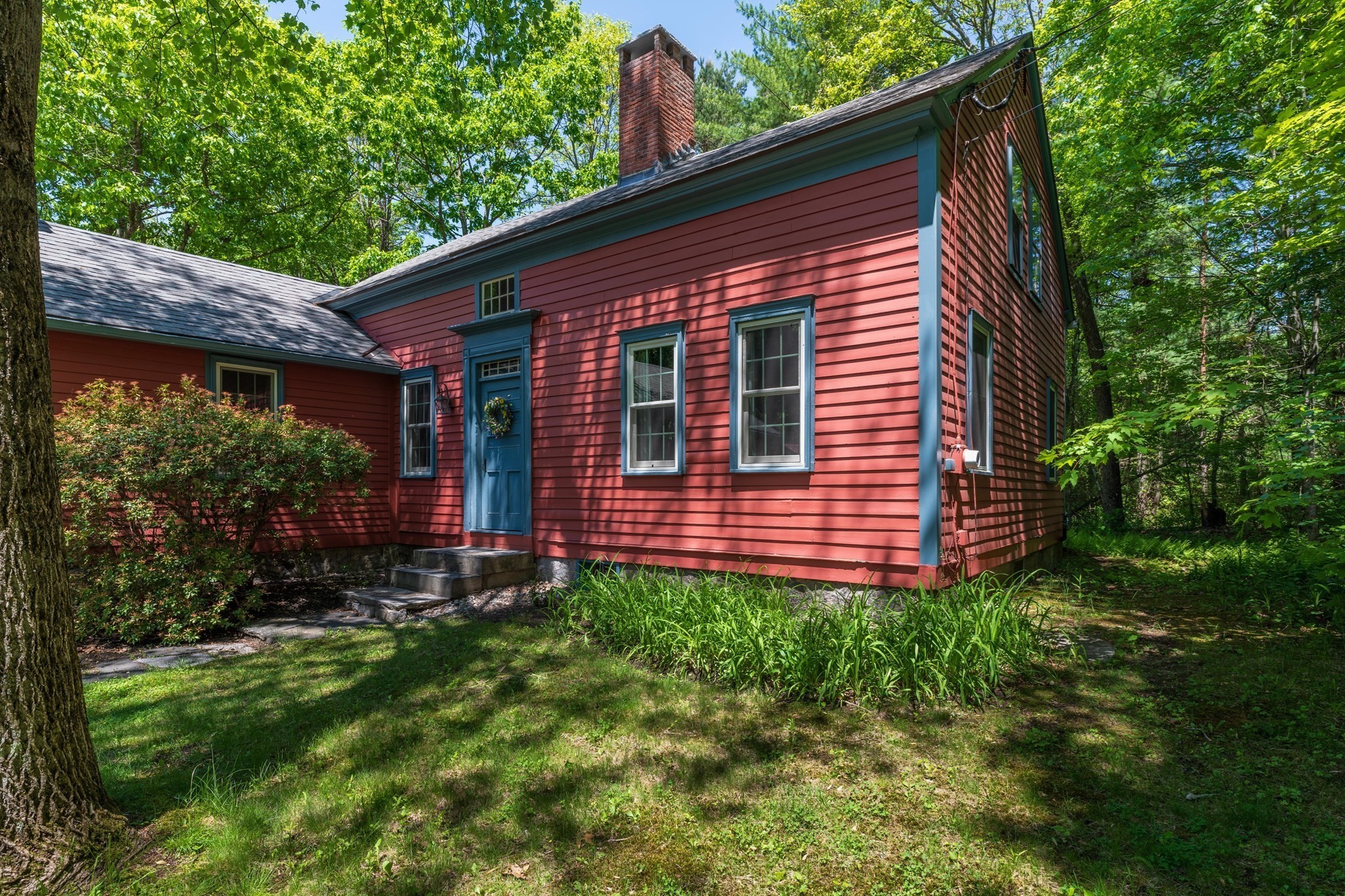 266 Turners Falls Rd, Montague, MA 01351