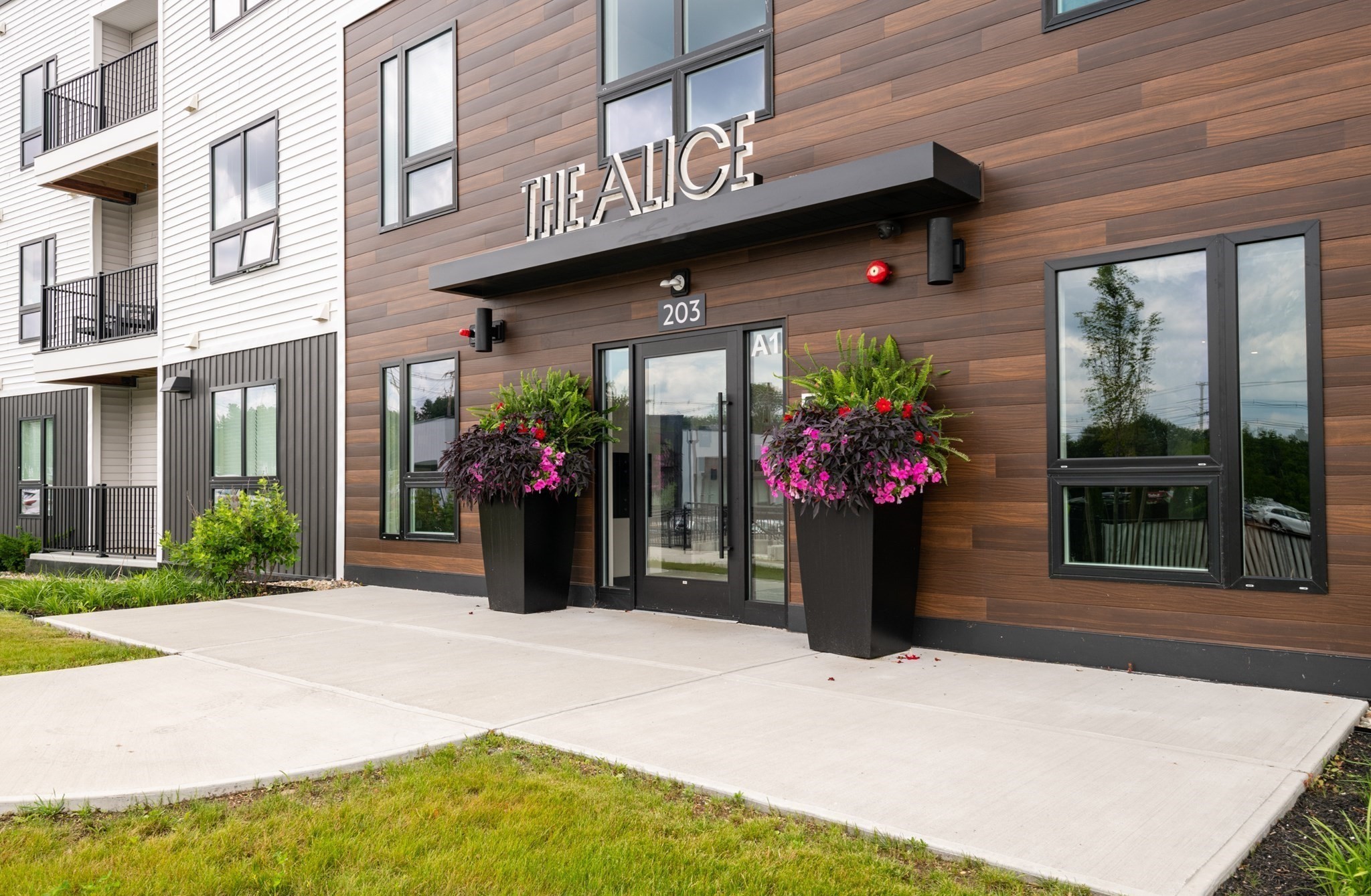 203 Lowell St. Unit 202, Wilmington, MA 01887