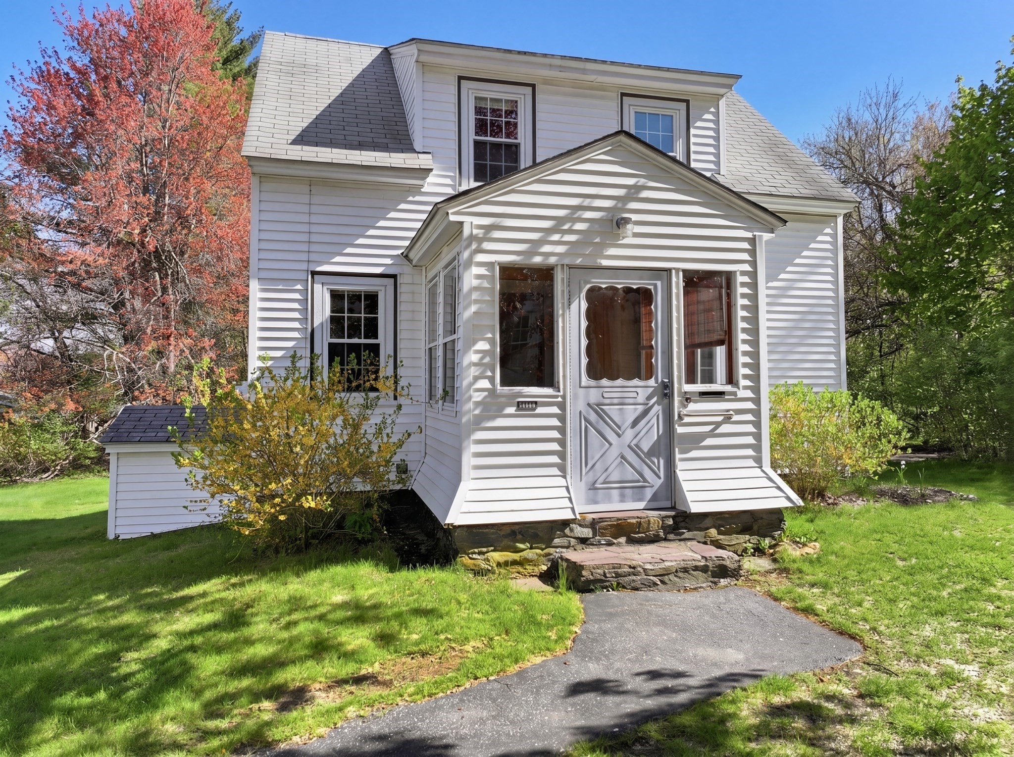 1503 Grafton Rd, Millbury, MA 01527
