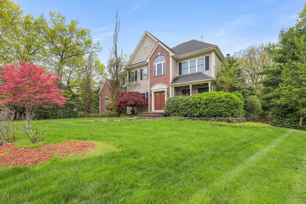 12 Kristen Circle, North Attleboro, MA 02760