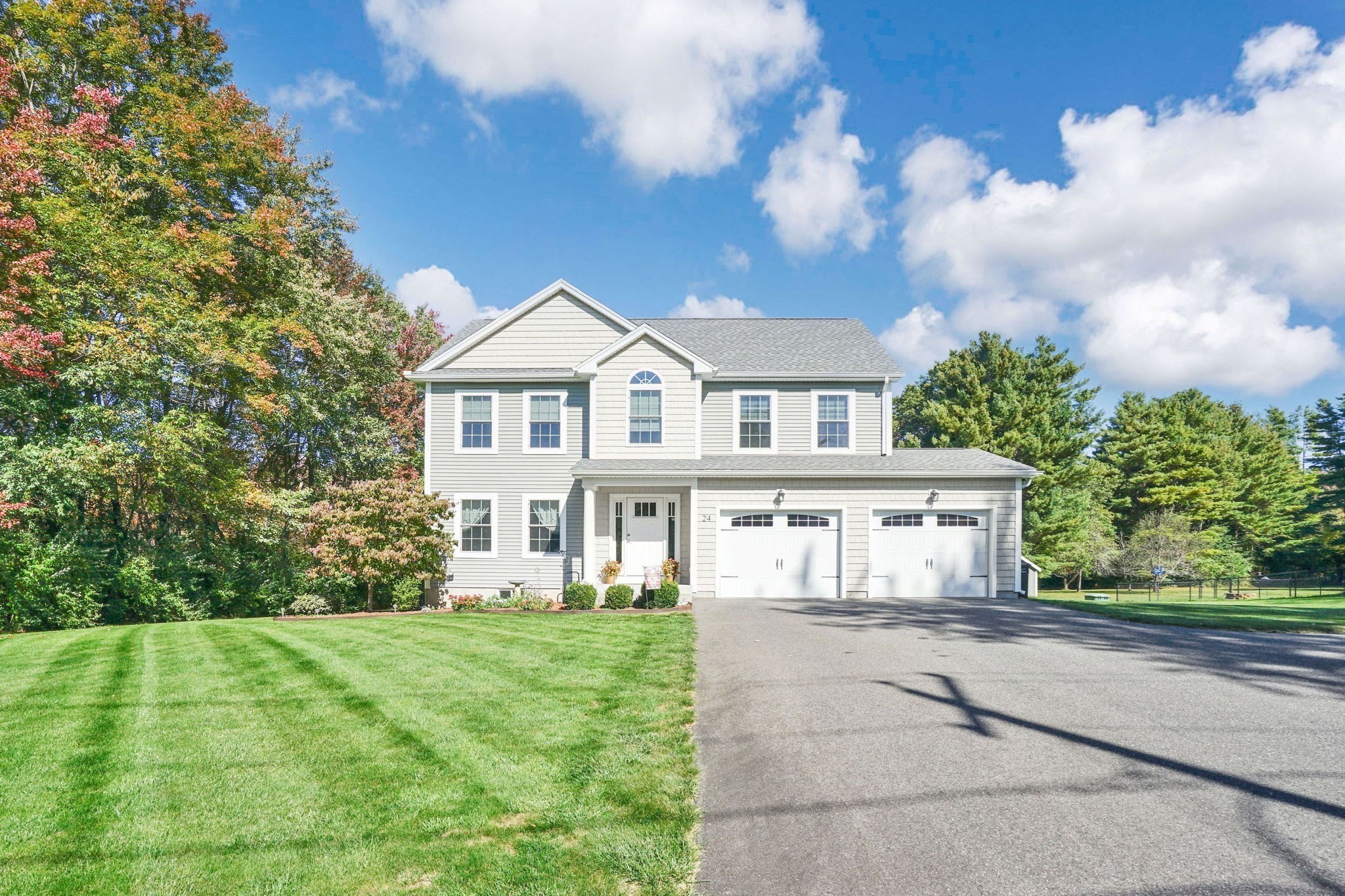 24 Mill Road, East Longmeadow, MA 01028